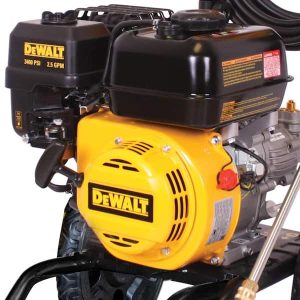 dewalt-gas-pressure-washers-dxpw61403-s-40_600